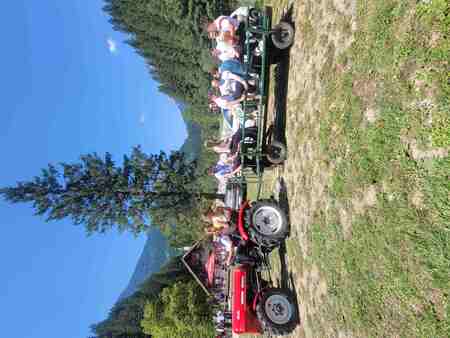 54. Lučki dan: Lepa nedelja Podvežank in Podvežanov